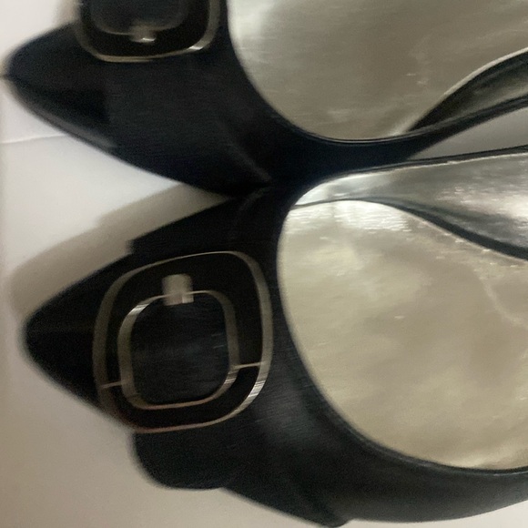 Cute Kenneth Cole reaction black patent and regular leather kitten heels - Picture 3 of 7